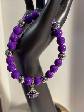 ✔️✔️Purple Glass Beaded Stretch Bracelet with Ladybug Charm